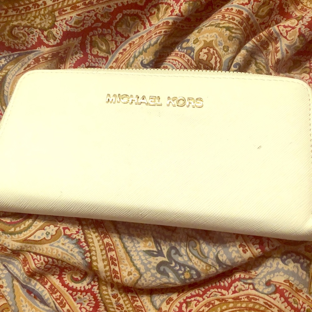 White Michael Kors  wallet